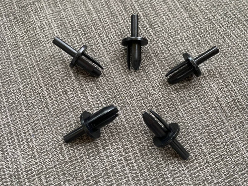 Mazda plastic rivet - wheel, arch