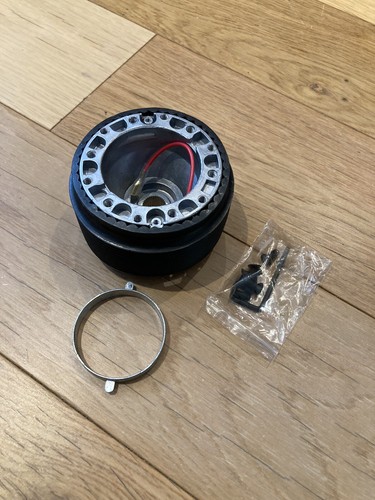 Steering wheel hub - hub, boss